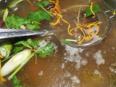 美味滋补牛肉锅底-乡土黄·鲜牛肉火锅·小龙虾(兴业街店)