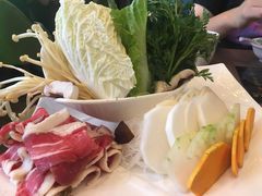 蔬菜牛肉拼-龙聚德北京烤鸭(沙坪坝华宇A馆店)