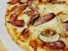 德式肉肠蘑菇披萨-G+KITCHEN(龙湖狮山天街店)