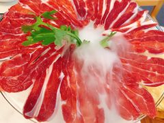 会冒烟的五花趾-三头牛·潮汕牛肉生蚝火锅 (夏湾店)