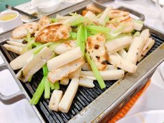 香菇酱锅烧墨鱼饼-山泉公馆酒家(珠江新城店)