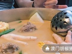 猪蹄骨头-肥仔文澳门猪骨煲(南京西路店)