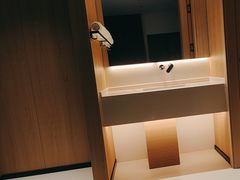 -涨巢·潮玩水疗局