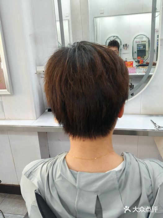 青霖·飘逸造型(芳草路店)图片