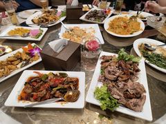 -光海鲜鱼翅餐厅(叻差拉披色路店)