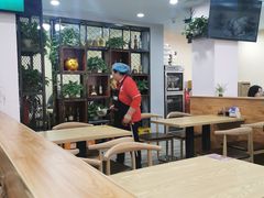 大堂-风情居麻辣烫总店
