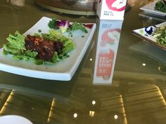 -阿瓦山寨·湘菜现炒·剁椒鱼头王(咸阳总店)