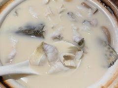 -港丽餐厅(杭大店)