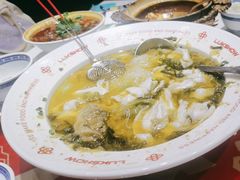 -禄鼎记·排队俩小时都要吃的酸菜鱼(石牌桥店)