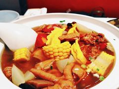 -江城小馆陕南妈妈菜·全球旅行餐厅(钟楼店)
