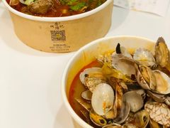 -何记花甲(海岸城旗舰店)