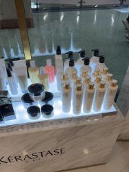 点击看大图 -八佰伴8008星级形象店