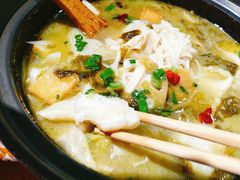 -周鱼小馆石锅酸菜鱼(活力汇店)