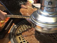 -唯成•韩国炭火烤肉 유성고기