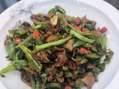 -湖南人家湘菜馆(镇江路店)
