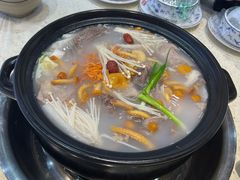 -九寨沟特色牦牛肉汤锅
