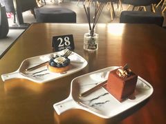 -UNI UNI(环亚凯瑟琳店)