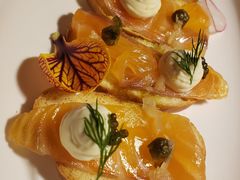 鱼子酱烟熏三文鱼配法棍-Kathleen's Waitan 凯圣琳江景西餐厅(外滩店)