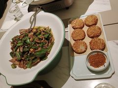 -荷花亭·湖北融合菜(中商广场店)