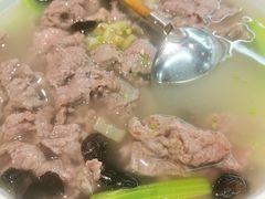 酸笋泉水滑牛肉-鑫悦诚府·新鲁菜·餐厅(趵突泉店)