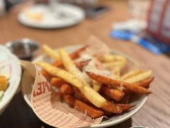 -芭莉与彩虹西餐厅(成都合生汇店)
