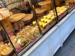 面包甜点陈列柜-味多美(江安路店)