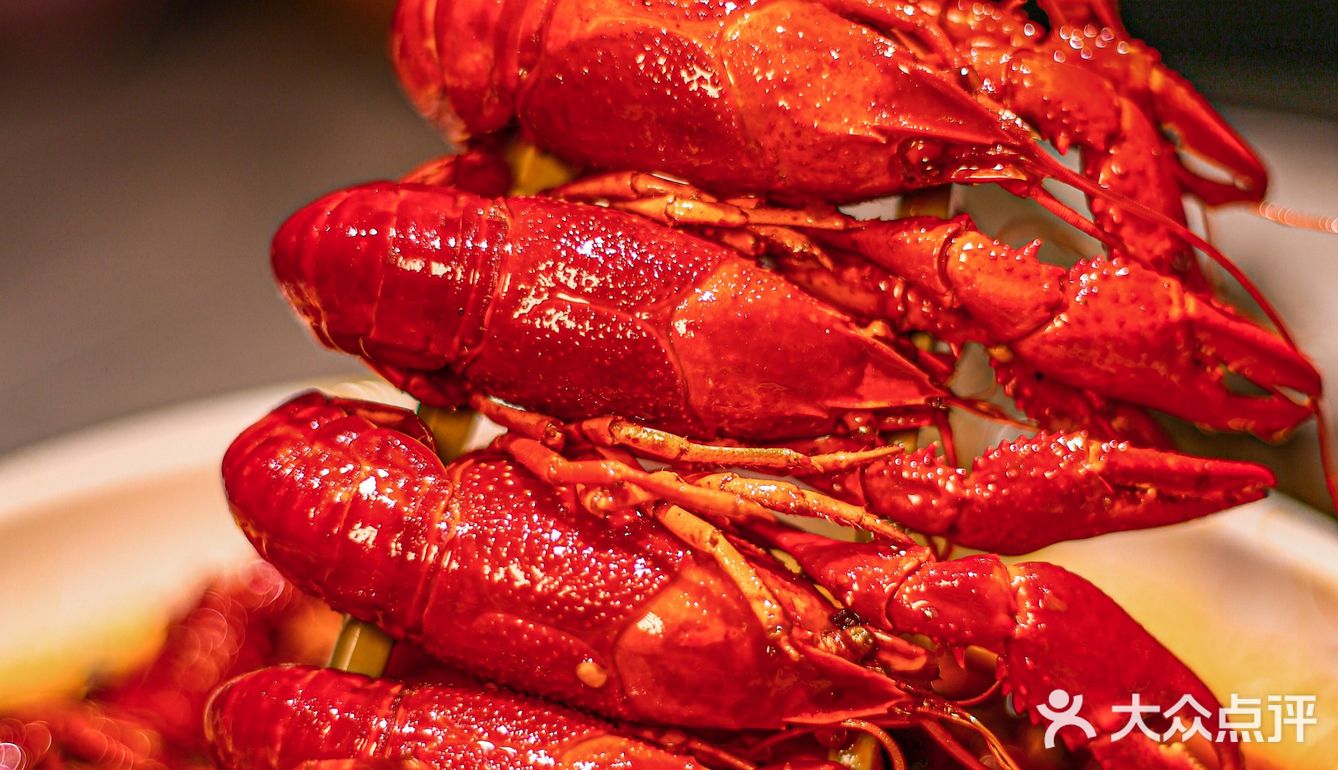 论排队我就服这家必吃榜的小龙虾