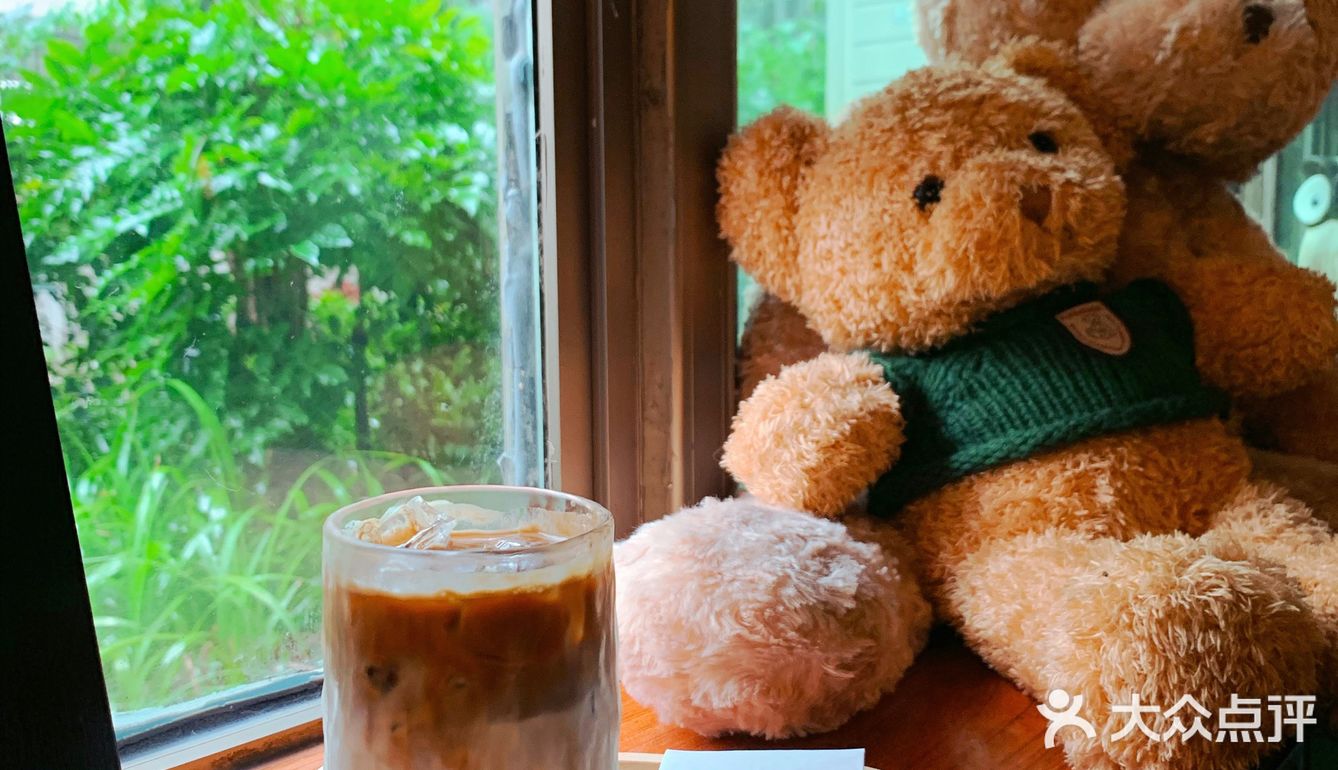 广州被绿植包围的咖啡厅🍃超多猫🐈