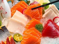 -靓海海鲜火锅(水上湖边观景店)