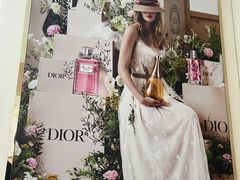 -Dior迪奥(上海世茂广场店)