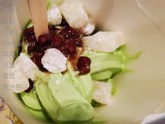 抹茶红豆年糕麦旋风-麦当劳(新洲南路店)