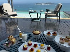 -瑰丽酒店·海吧·天际下午茶·现场DJ·天台酒吧