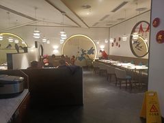 大堂-周渝食惦·酸菜鱼精致川菜(横岗店)