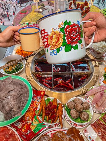 瞒不住啦!这家九宫格火锅好吃到哭!