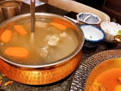 宁夏盐池滩羊手抓肉-丝路金桃·新疆菜(徐汇店)