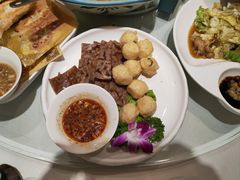 -海派美食·家宴海鲜青岛菜·石锅鲽鱼头(东方城店)
