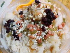 门口的冰汤圆-渝味黄姐火锅(黄泥村店)