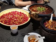 -万重锦·人文川菜馆(骡马市店)