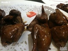 乳鸽 -御花园·粤菜·海鲜火锅(中山公园店)