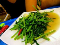 -Thiw Soen Seafood Restaurant
