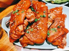 香辣烤猪蹄-馋嘴猫北京食堂·烤鸭·宵夜(亚运村店)