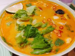 冬阴功海鲜粉-越弥越南传统美食馆