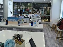 -荣耀授权专卖店(黄浦浙江中路店)