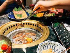 -山川小町·极番烧肉(新地假日广场店)