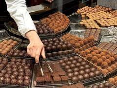 -Laderach 莱德拉(上海环贸iapm店)