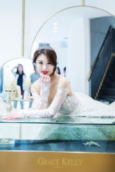 点击看大图 -GRACE KELLY婚纱与礼服(北京店)