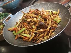 -梧桐树下(云锦世家店)
