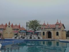 -泉城欧乐堡戏水湾艺术养生温泉