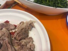 -民族手抓羊肉馆·滩羊手抓·烤全羊