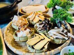 -慢丽江·云南野生菌土鸡锅(付家庄店)